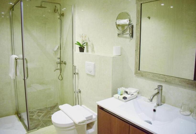 اتاق لوکس, The Secure Inn Hotel Muscat
