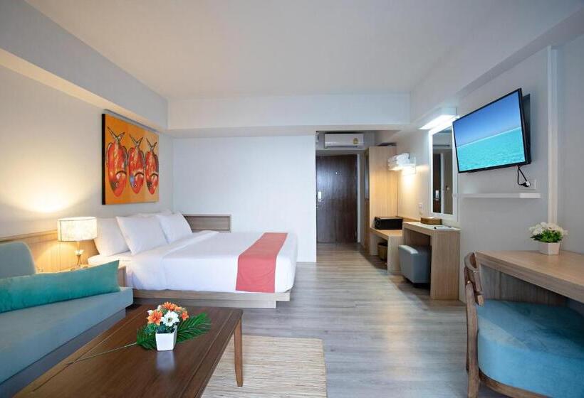 חדר דלוקס עם מרפסת, Villa Chacha Krabi Beachfront Resort