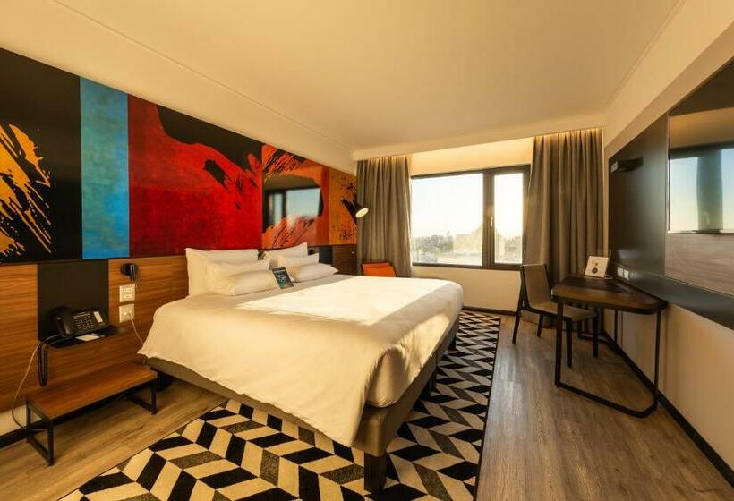 اتاق سوپریور با تخت بزرگ, Novotel Santiago Providencia
