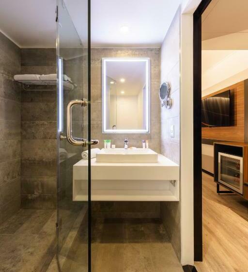 חדר סופריור עם מיטת קינג, Novotel Santiago Providencia