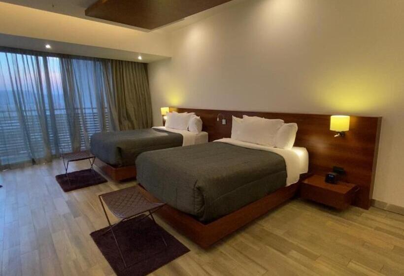 디럭스 룸, Sonata Hotel Puebla Angelópolis Distrito Sonata