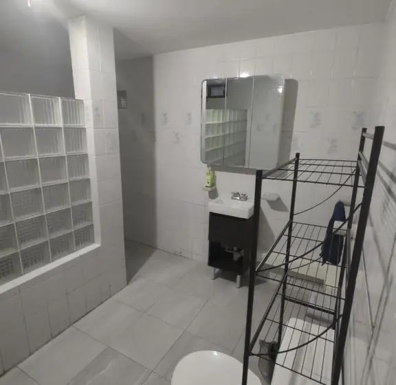 استودیوی لوکس, Santafe Suites