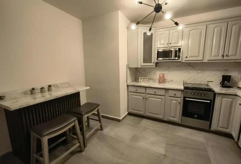 آپارتمان 1 خوابه همکف, Santafe Suites