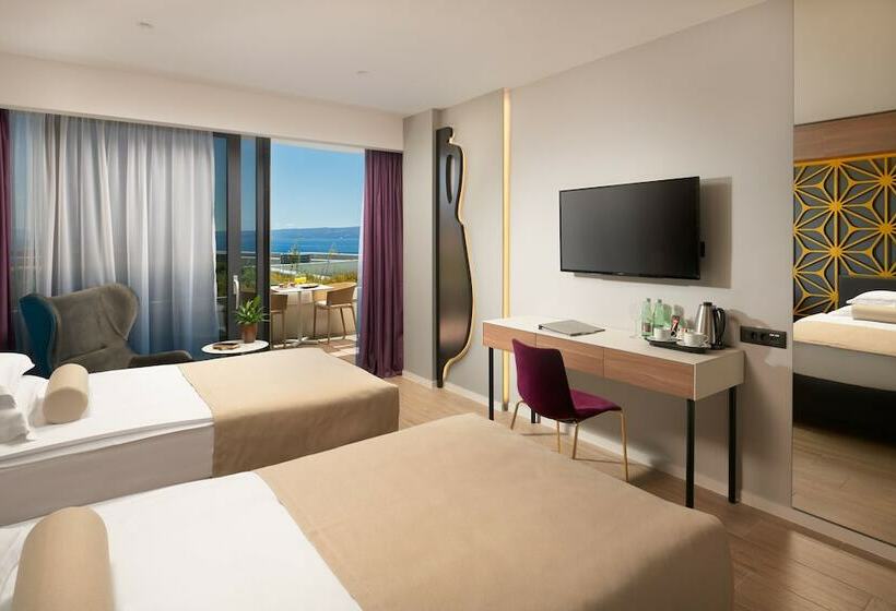 Quarto Superior Vista Mar, Amphora