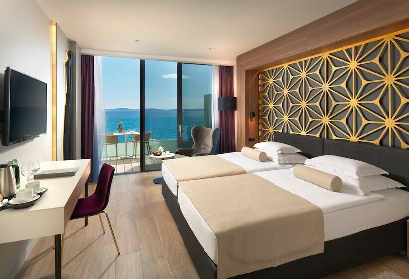 Quarto Superior Vista Mar, Amphora