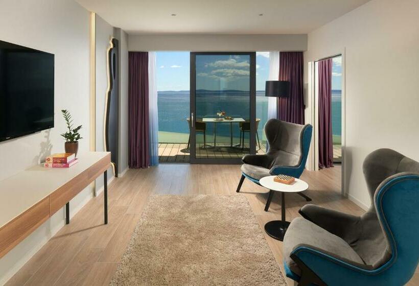 Suíte Executivo, Amphora