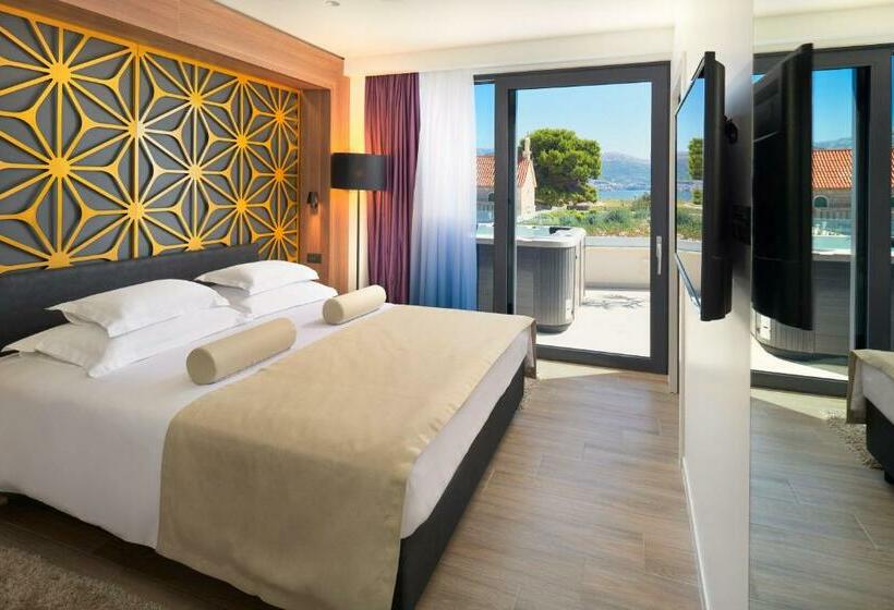 Suíte com Hidromassagem, Amphora