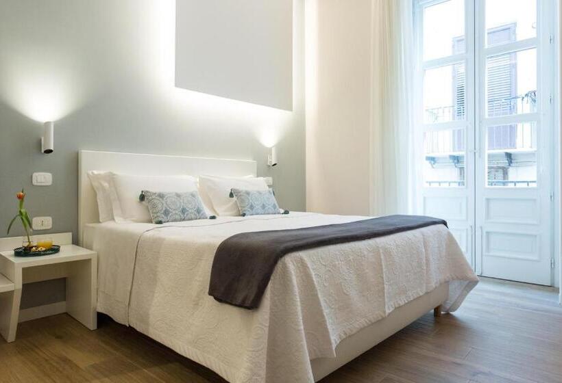 带阳台的豪华间, Bellaroto Suite & Spa