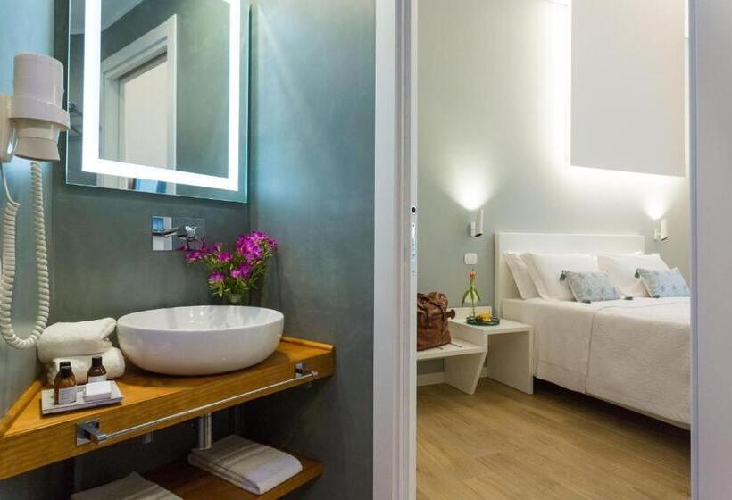 带阳台的豪华间, Bellaroto Suite & Spa