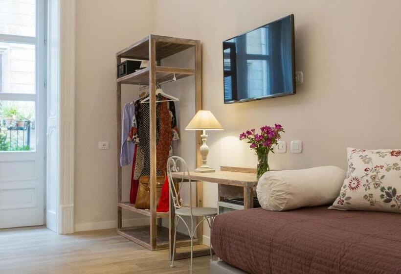 小型套房带阳台, Bellaroto Suite & Spa