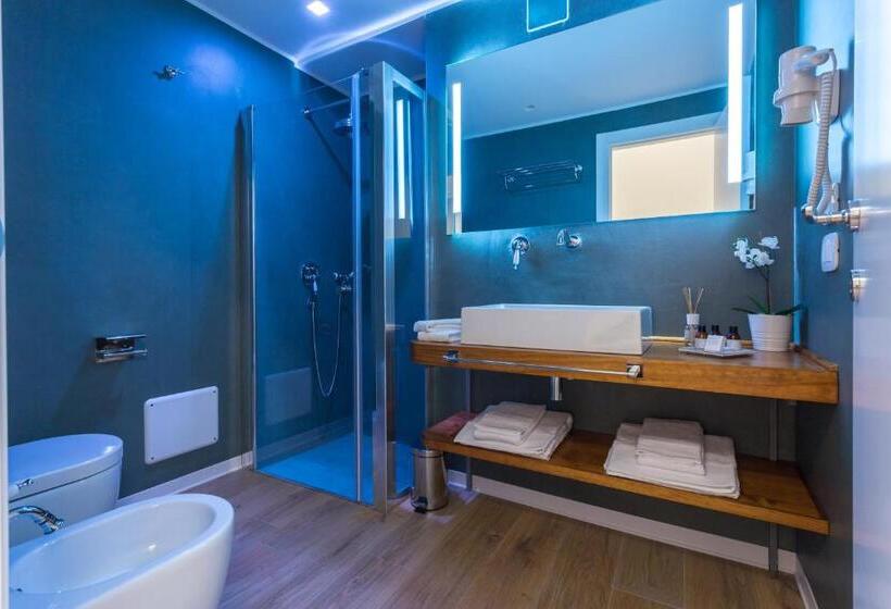 小型套房带阳台, Bellaroto Suite & Spa