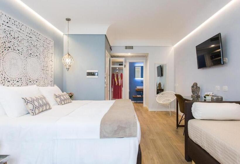 سوییت جونیور با بالکن, Bellaroto Suite & Spa