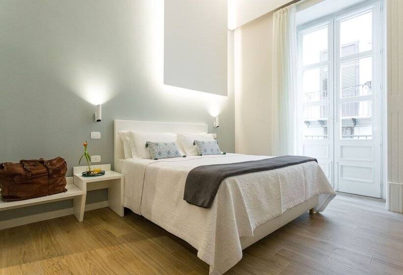 اتاق لوکس با بالکن, Bellaroto Suite & Spa