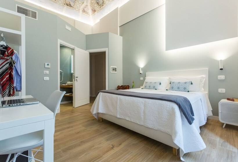 带阳台的豪华间, Bellaroto Suite & Spa