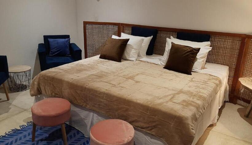 Люкс Кровать Кинг, Zebra Boutique