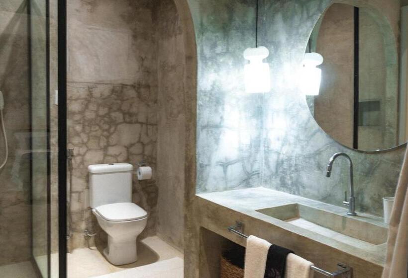 Номер Deluxe, Zebra Boutique