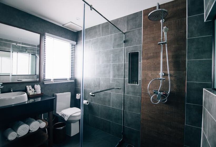 ویلای 1 خوابه, Coral Tree Villa Hua Hin