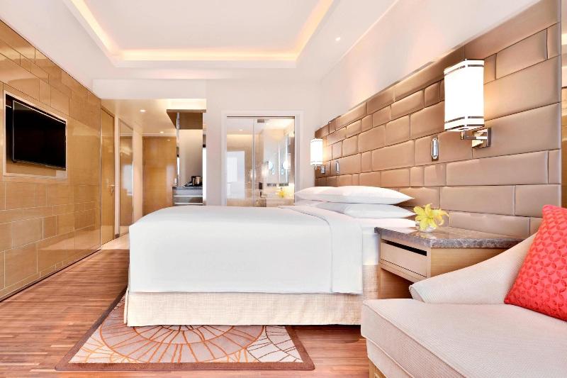 اتاق اجرایی با تخت بزرگ, Courtyard By Marriott Bengaluru Hebbal