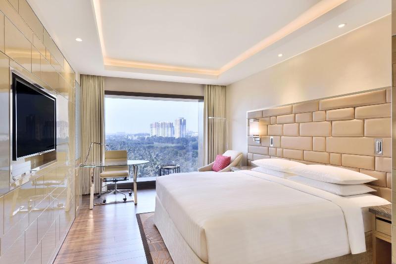 اتاق دلوکس با تخت کینگ و چشمانداز شهر, Courtyard By Marriott Bengaluru Hebbal
