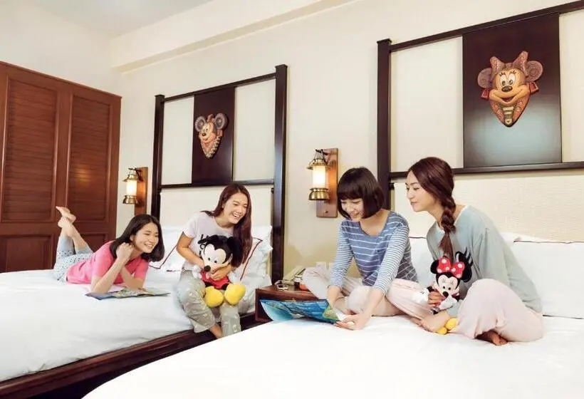 اتاق استاندارد با چشم‌انداز دریا, Disney Explorers Lodge