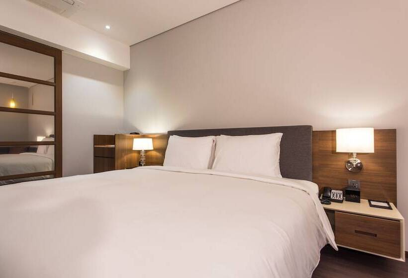 חדר סטנדרט עם מיטת קינג, Ena Suite Hotel Namdaemun