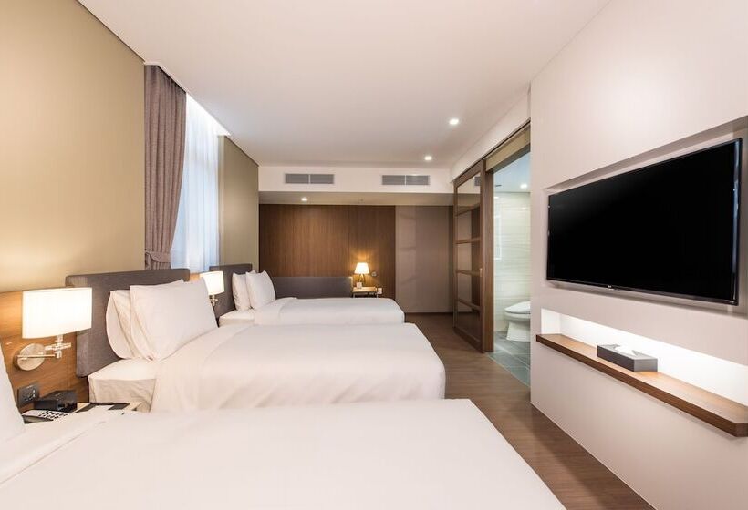 חדר דלוקס לשלושה, Ena Suite Hotel Namdaemun