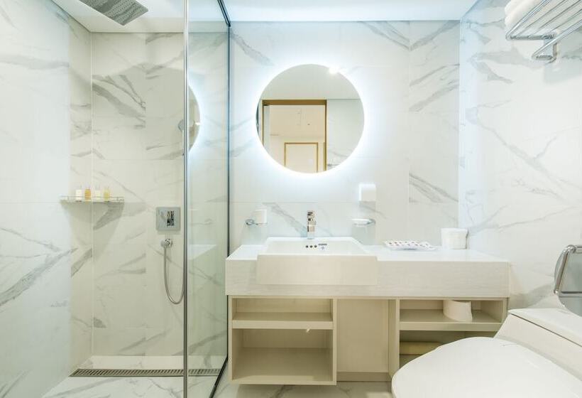 סוויטת 2 חדרי שינה, Ena Suite Hotel Namdaemun