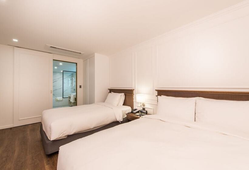 סוויטת 2 חדרי שינה, Ena Suite Hotel Namdaemun