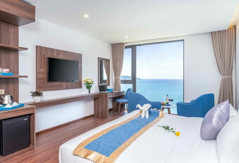 سوییت جونیور با چشمانداز دریا, Grand Gold Beach Hotel & Spa