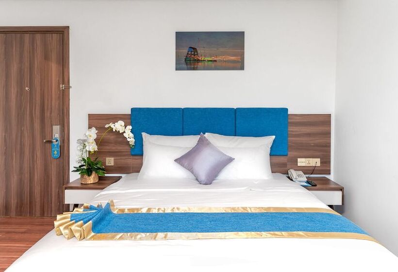 سوییت جونیور با چشمانداز دریا, Grand Gold Beach Hotel & Spa