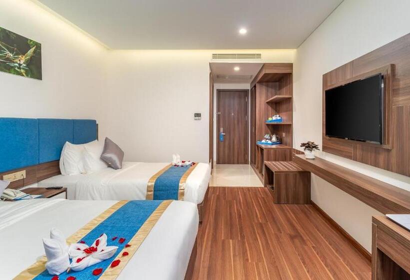 اتاق لوکس با چشمانداز دریا, Grand Gold Beach Hotel & Spa