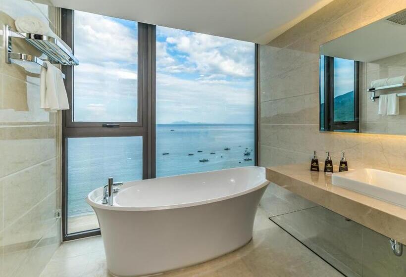 سوئیت با تخت بزرگ, Grand Gold Beach Hotel & Spa