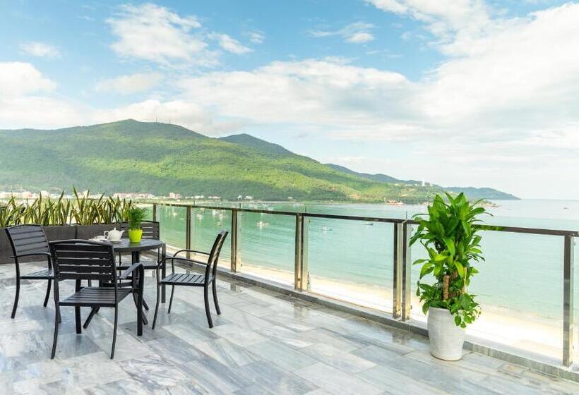 سوییت با چشمانداز دریا, Grand Gold Beach Hotel & Spa