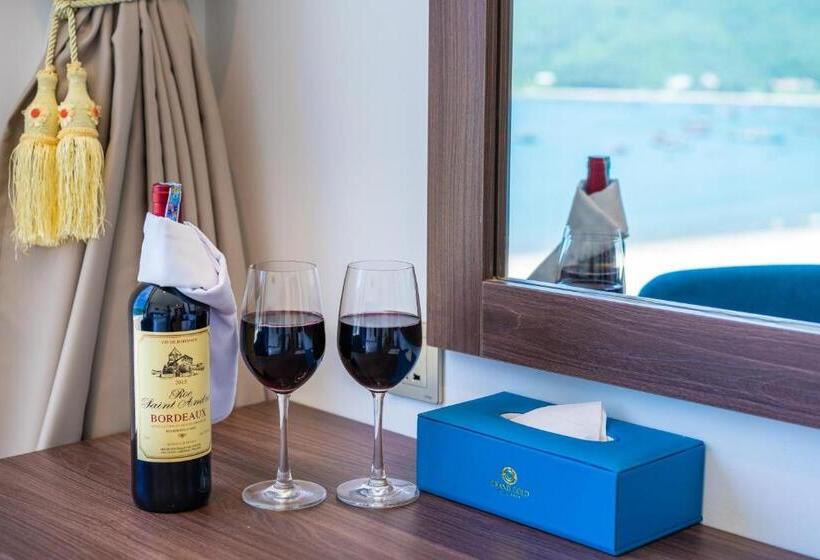 سوییت جونیور با چشمانداز دریا, Grand Gold Beach Hotel & Spa