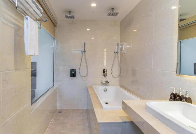 سوییت جونیور با چشمانداز دریا, Grand Gold Beach Hotel & Spa