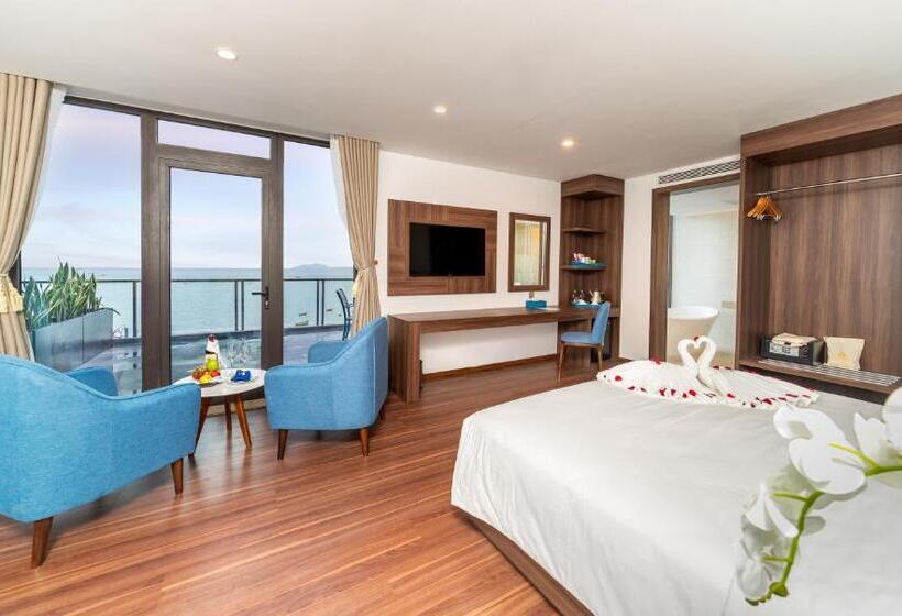 سوییت با چشمانداز دریا, Grand Gold Beach Hotel & Spa