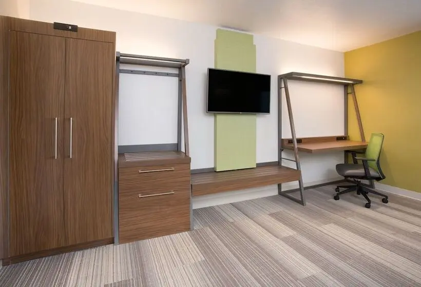 スイート, Holiday Inn Express & Suites Millersburg, An Ihg