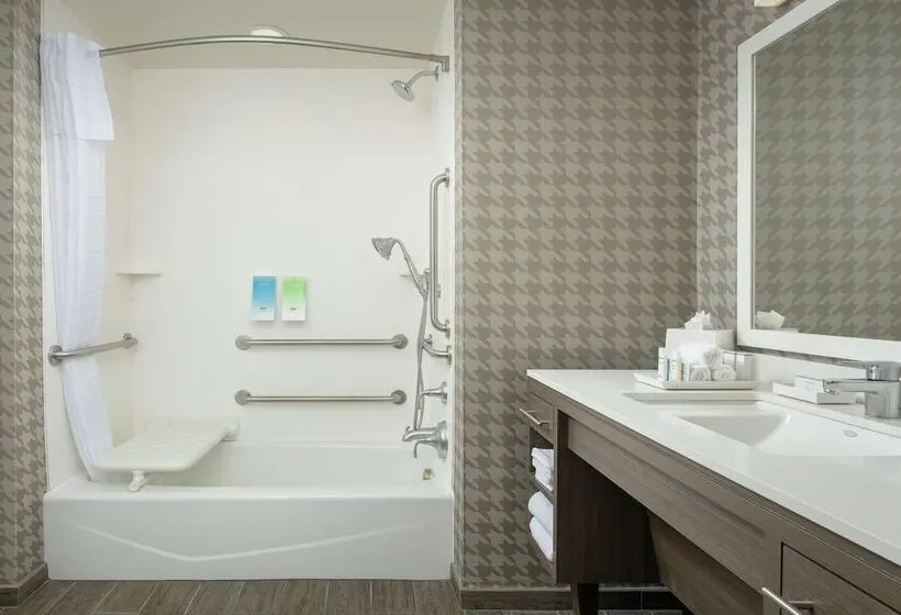 身障者適用スイートルーム, Home2 Suites By Hilton Edison
