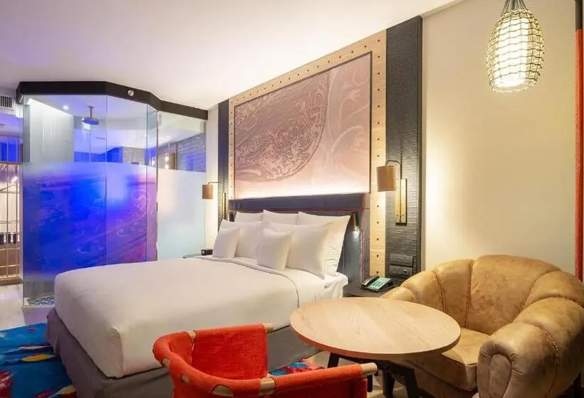 キングサイズベッドのスタンダードルーム, Indigo Phuket Patong, An Ihg