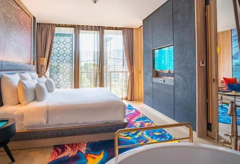 キングサイズベッドのスイートルーム, Indigo Phuket Patong, An Ihg