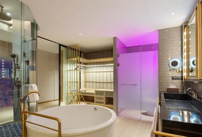 庭の見えるジュニアスイート, Indigo Phuket Patong, An Ihg