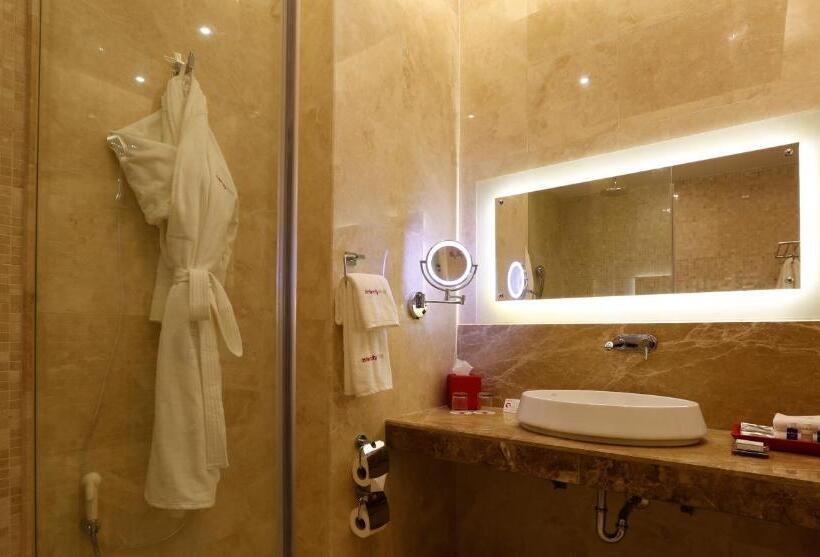 适合残疾人士使用的带超级大床的标准间, Intercityhotel Riyadh Malaz