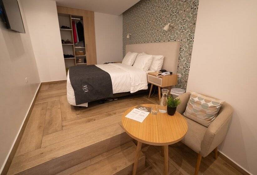 חדר סופריור, Kaia