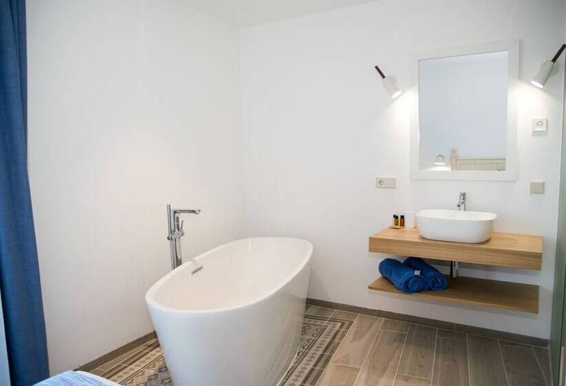 디럭스 룸, Boutique Hotel Petit Sant Miquel