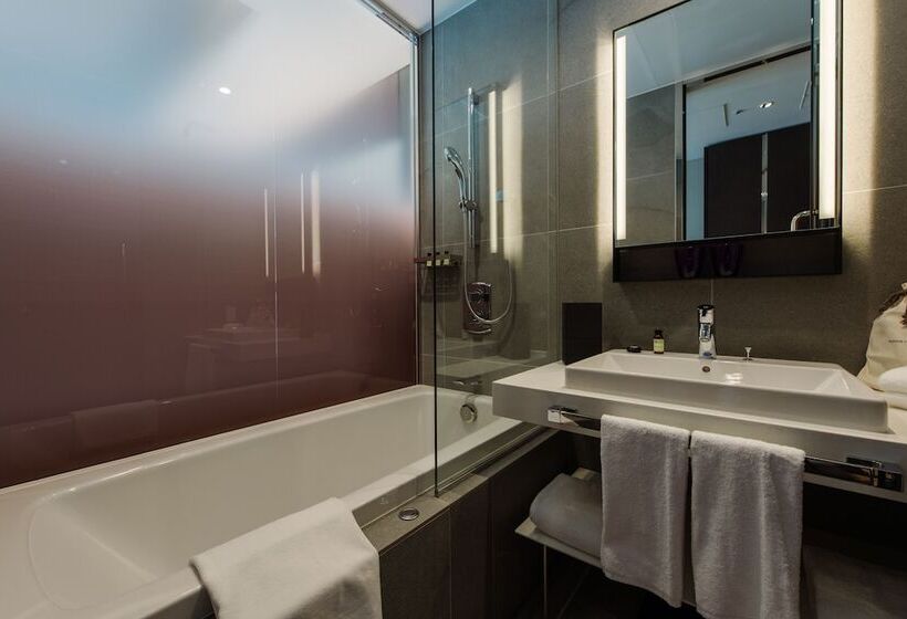 Номер Deluxe, Pullman Tokyo Tamachi