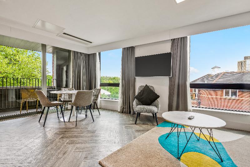 带2个卧室的公寓, Roomzzz London Stratford