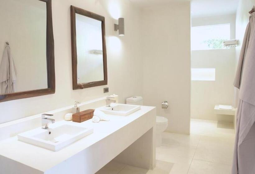 בונגלו סטנדרט עם נוף לגינה, The Cove