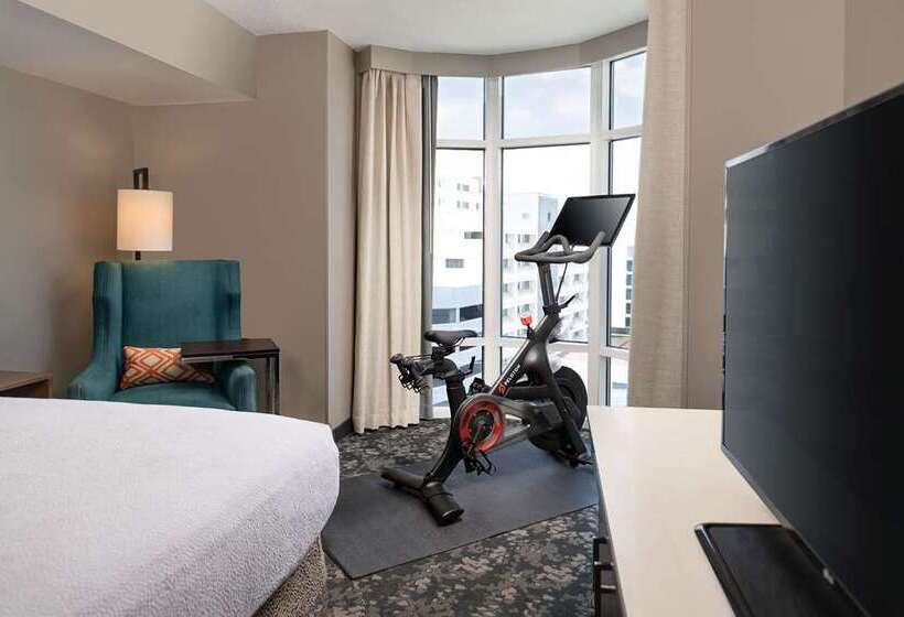 غرفة قياسية سرير كينج, The Rose Chicago, Tapestry Collection By Hilton