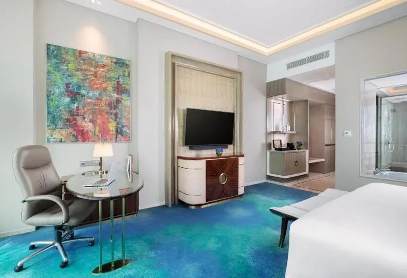 キングサイズベッドのスイートルーム, Intercontinental Hotels Jakarta Pondok Indah, An Ihg