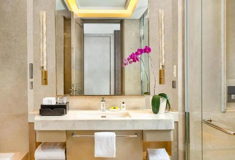 地上階のクラシックルーム, Intercontinental Hotels Jakarta Pondok Indah, An Ihg
